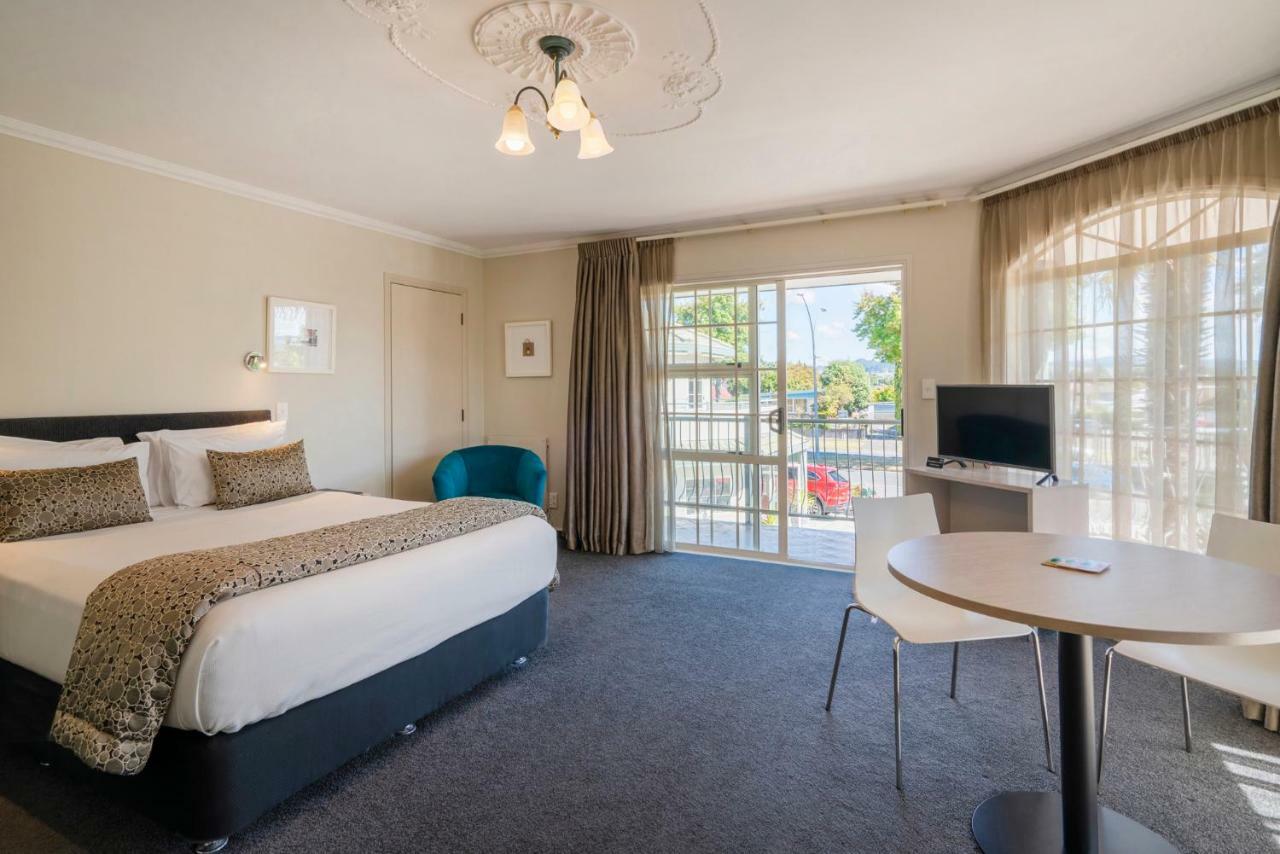 Silver Fern Rotorua Suites & Spa מראה חיצוני תמונה A typical room at the hotel
