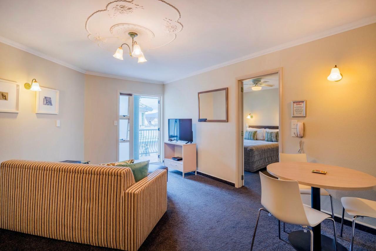 Silver Fern Rotorua Suites & Spa מראה חיצוני תמונה A typical one-bedroom apartment