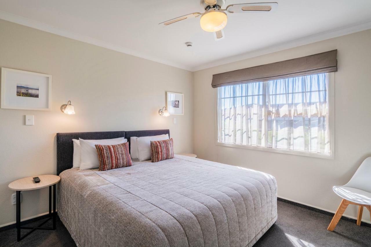 Silver Fern Rotorua Suites & Spa מראה חיצוני תמונה A bedroom at the hotel