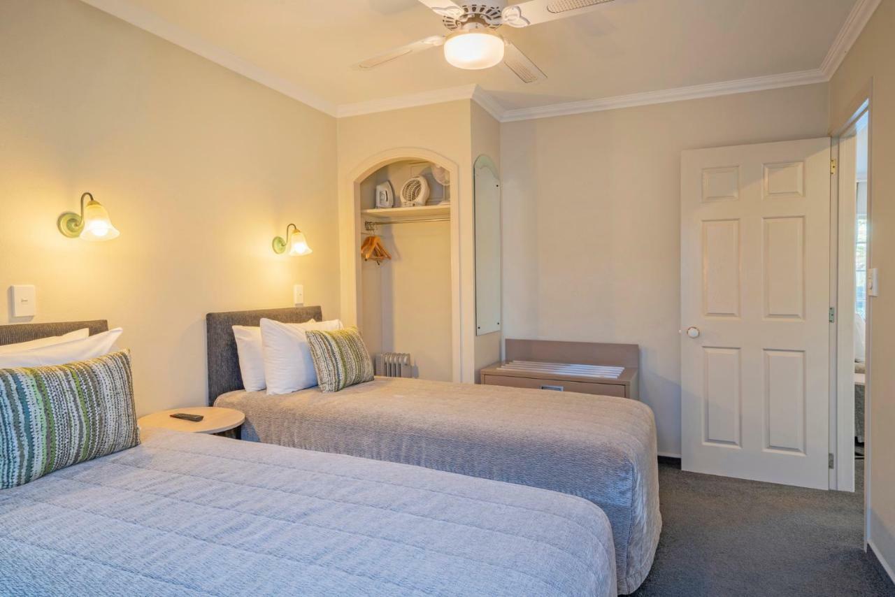 Silver Fern Rotorua Suites & Spa מראה חיצוני תמונה A bedroom at the hotel